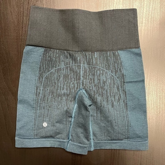 lululemon athletica Pants - Lululemon Sculpt Short - Sz 4